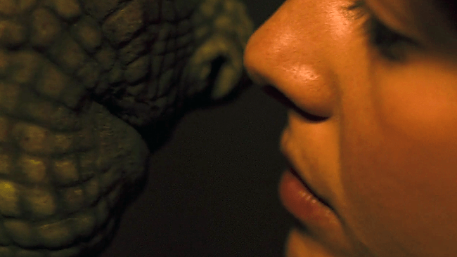 Is this the first interspecies lesbian kiss on TV?
