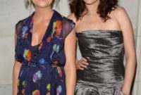 Golden Globes 2013 Hosts Are A Dynamic Duo Of Comedy