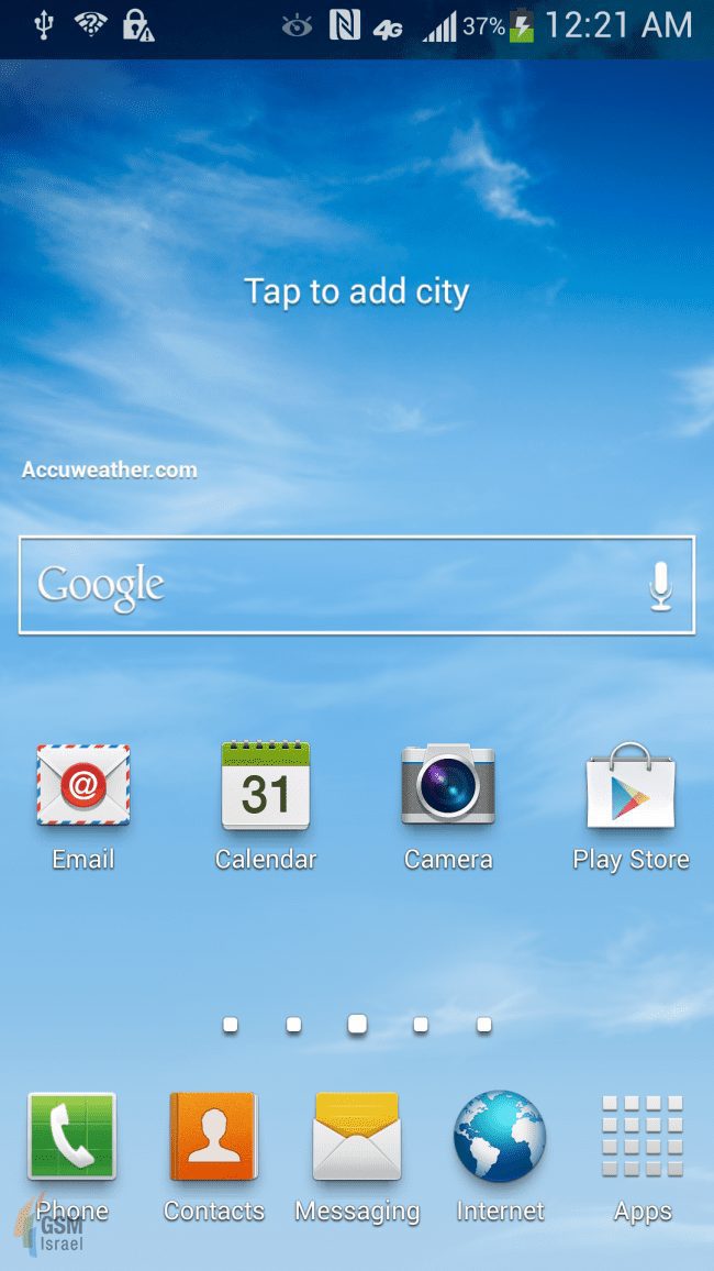 Galaxy S4 homescreen screenshots appear
