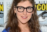 Howard Stern & Mayim Bialik Interview A Delight